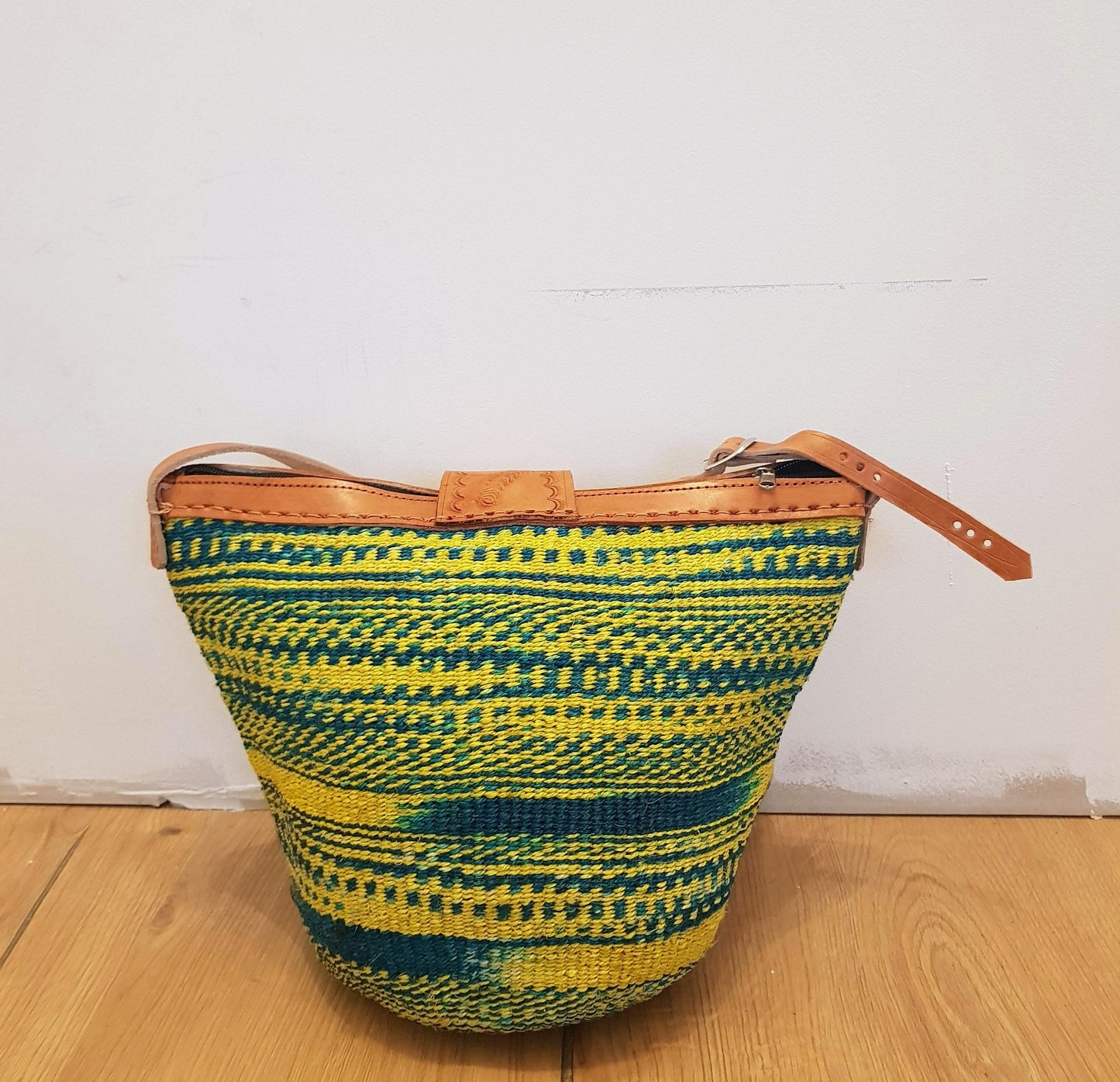 Njano bag